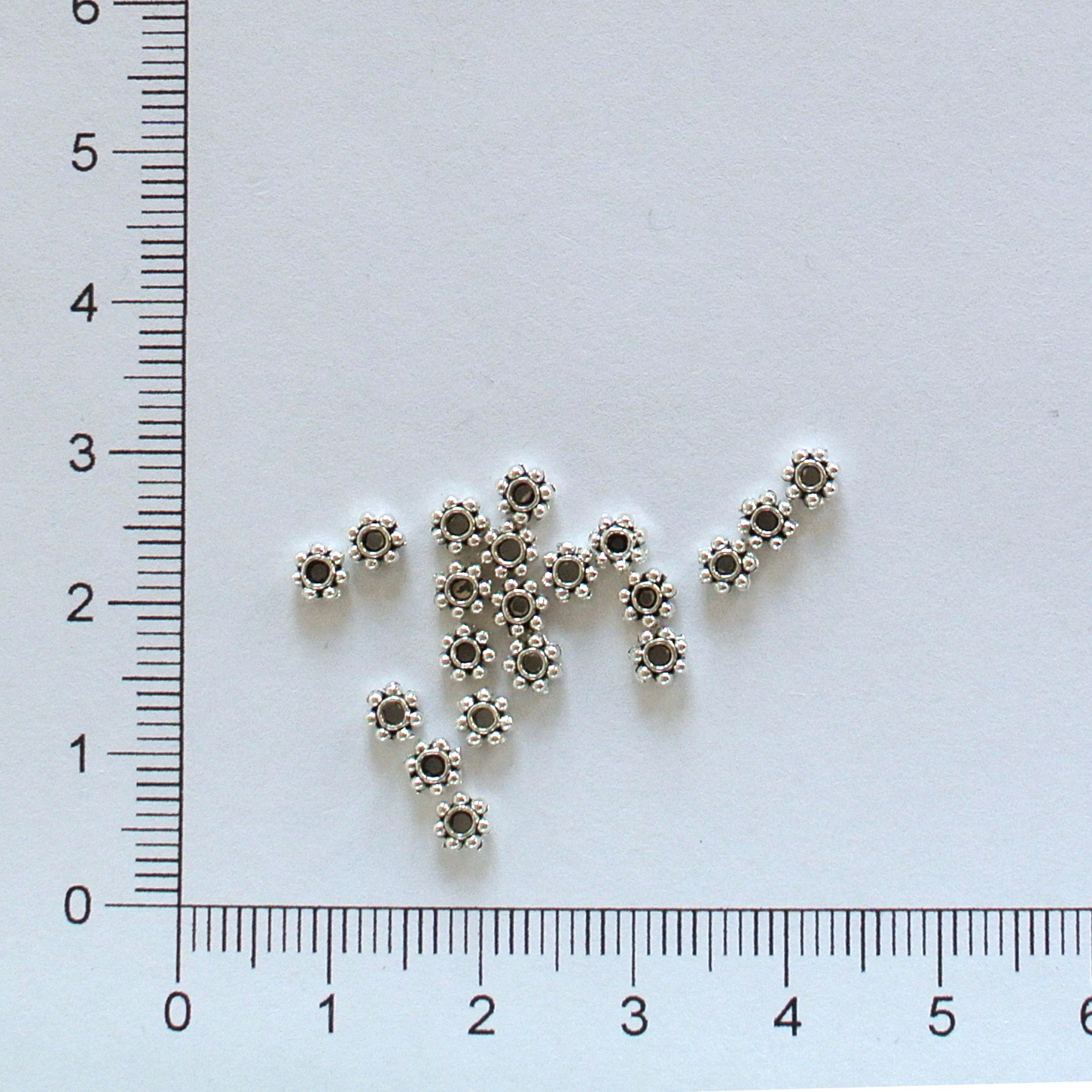 Mezikus 4mm - platina (20ks)