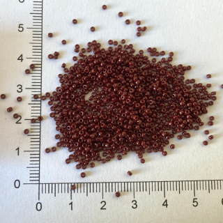 Toho 15/0 Opaque Oxblood 5g